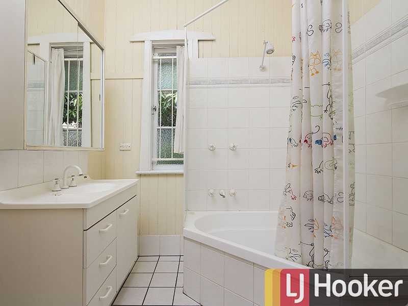 1A Park Avenue, Ashgrove QLD 4060