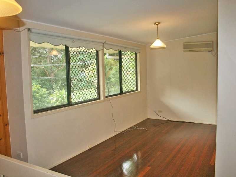 85 Bardon Esplande, Bardon QLD 4065