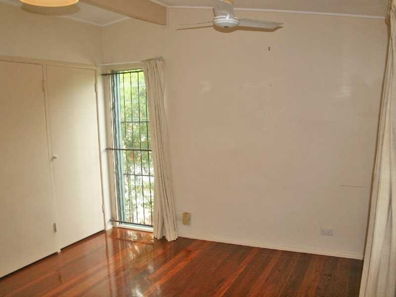 85 Bardon Esplande, Bardon QLD 4065