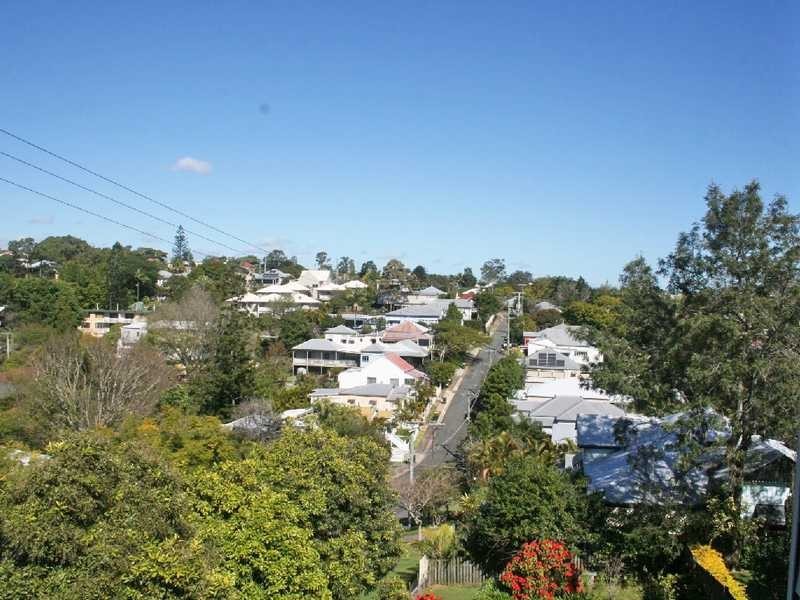 2 St Barnabas Place, Red Hill QLD 4059