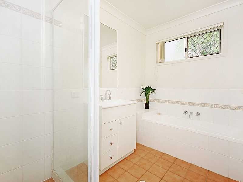 32 Doyle Place, The Gap QLD 4061