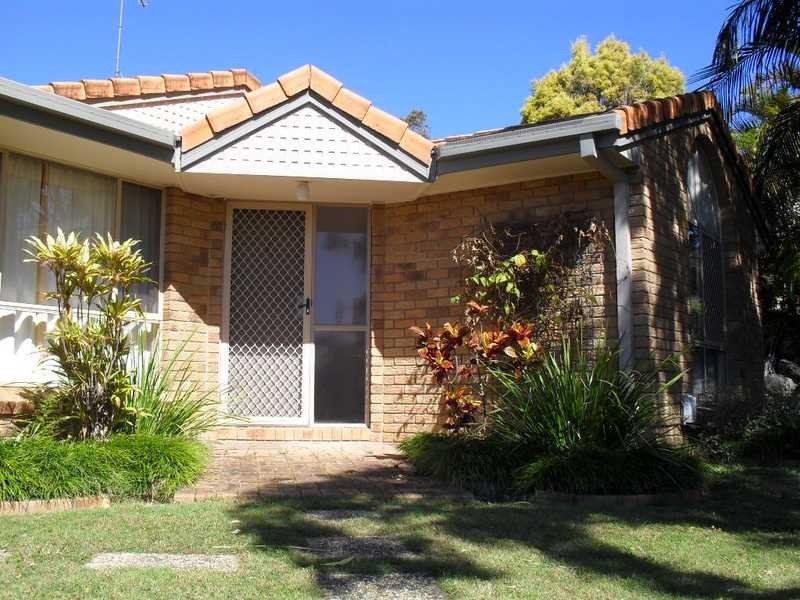 13 Gum Leaf Court, Albany Creek QLD 4035