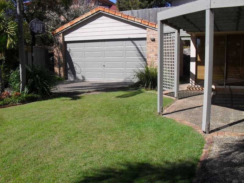 13 Gum Leaf Court, Albany Creek QLD 4035