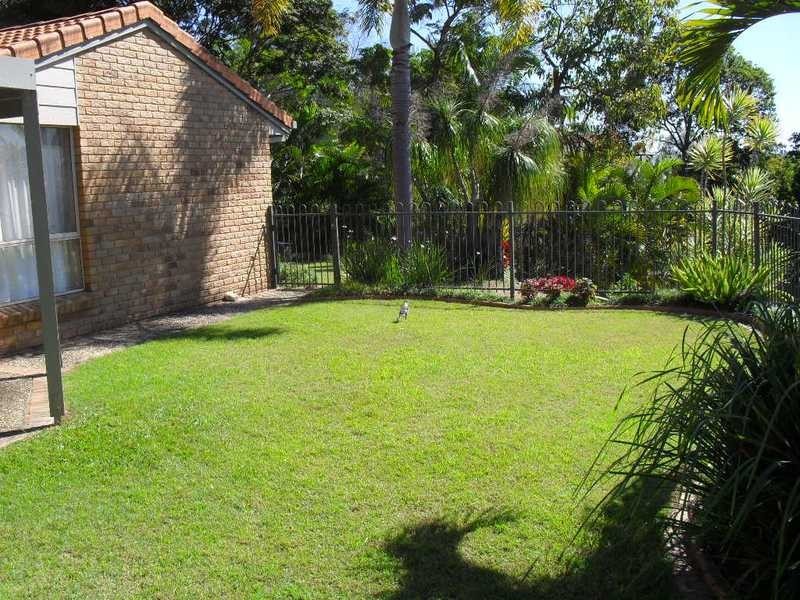 13 Gum Leaf Court, Albany Creek QLD 4035