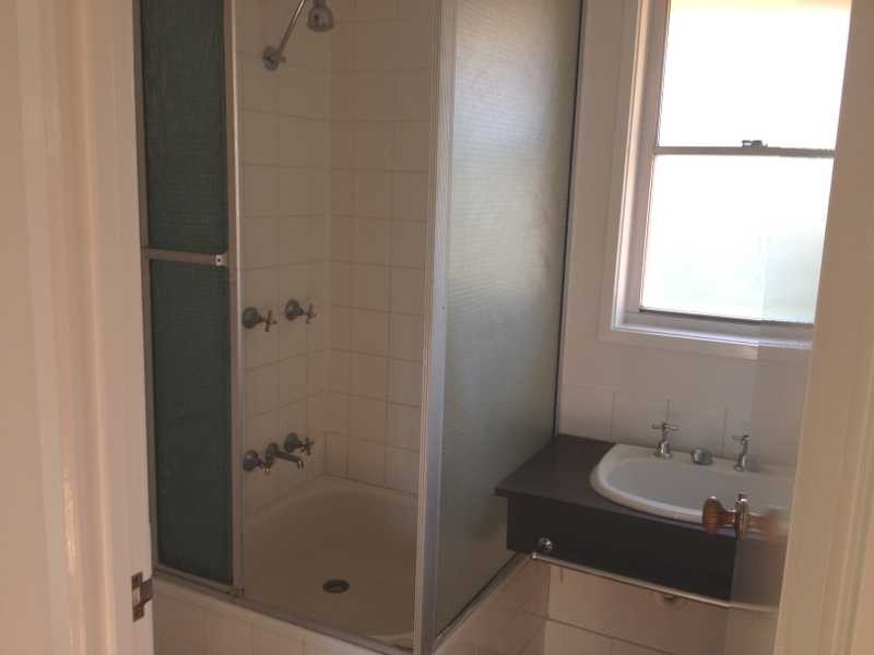 105 McGinn Rd, Ferny Grove QLD 4055