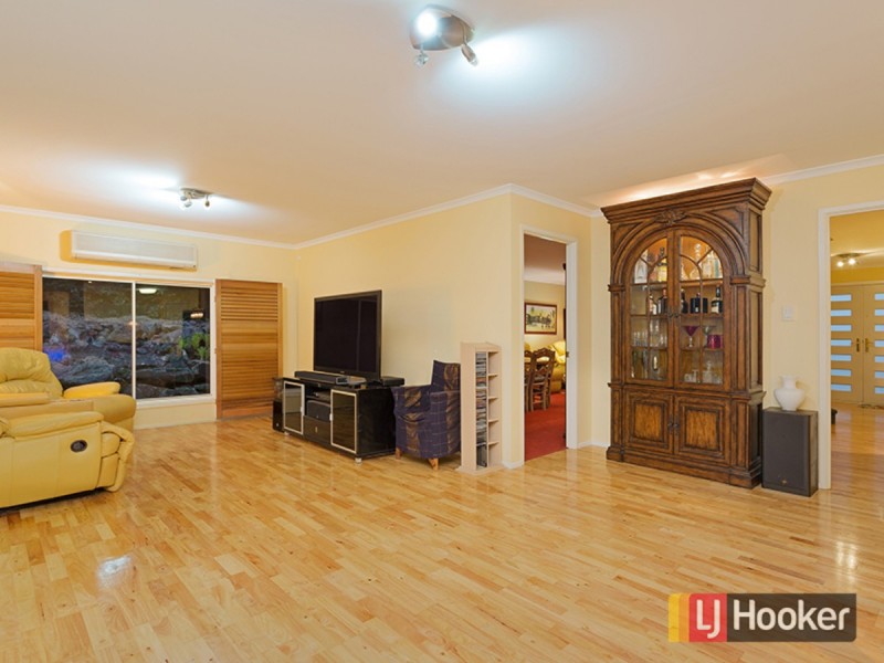 12 Glenferrie Place, The Gap QLD 4061