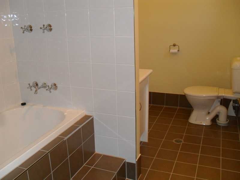 39 Avon Crescent, Albany Creek QLD 4035