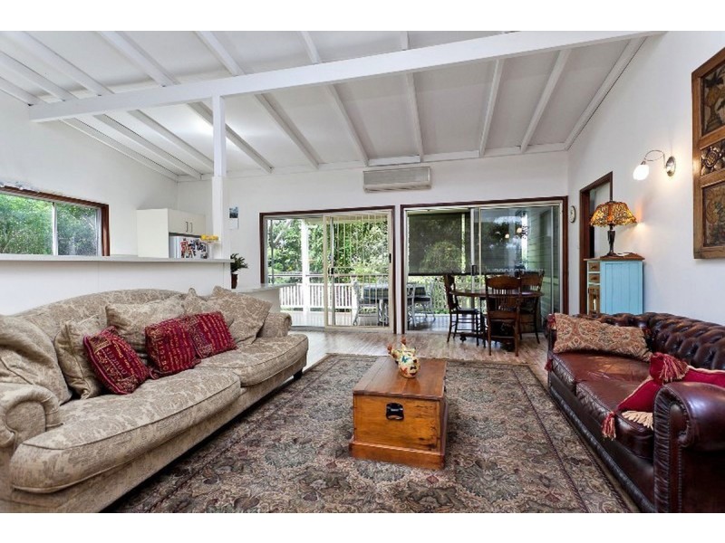 37 Grand Parade, Ashgrove QLD 4060