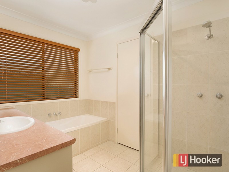 8 Bonica Court, Eatons Hill QLD 4037