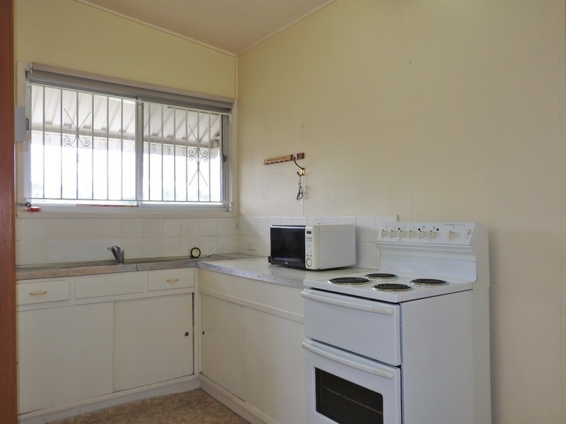 21 Lee Avenue, Bongaree QLD 4507