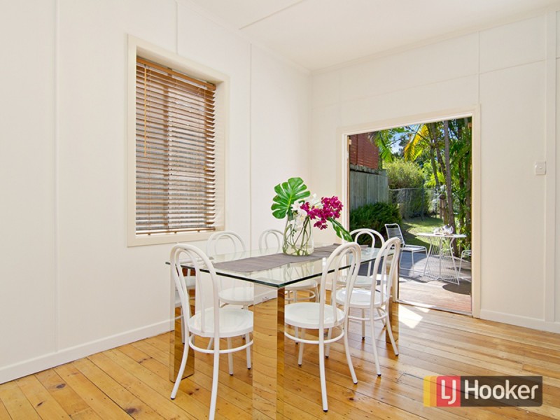 74 Ashgrove Avenue, Ashgrove QLD 4060