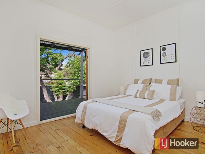 74 Ashgrove Avenue, Ashgrove QLD 4060