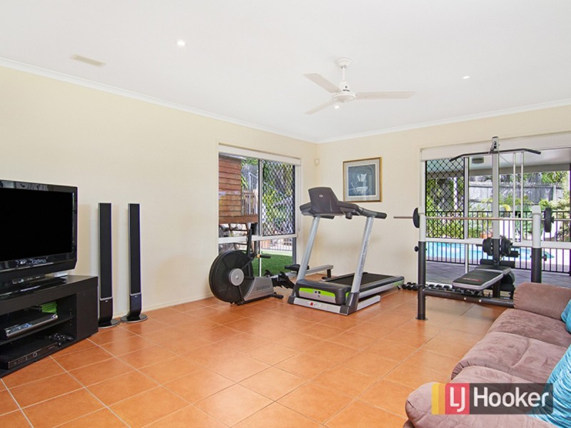 5 Orbital Close, Bridgeman Downs QLD 4035