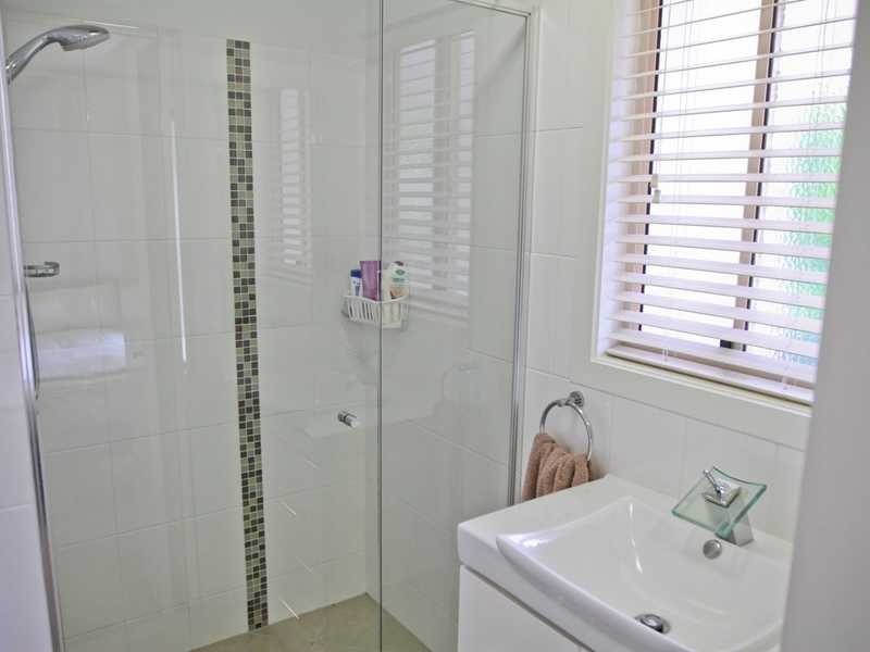 2/74 Hall Street, Alderley QLD 4051