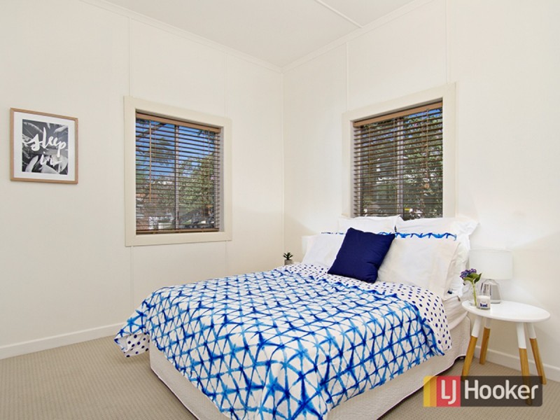 74 Ashgrove Avenue, Ashgrove QLD 4060