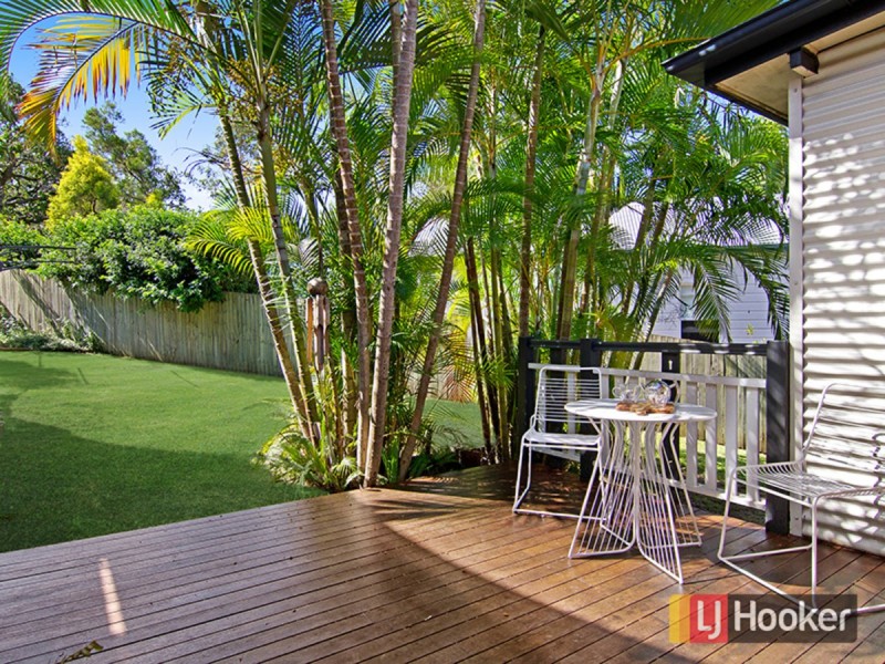 74 Ashgrove Avenue, Ashgrove QLD 4060