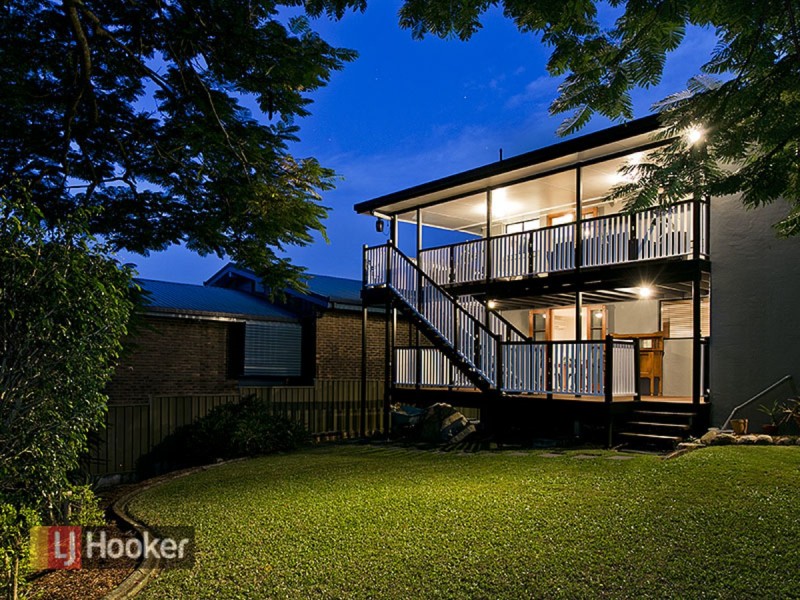 8 Cloghan Street, The Gap QLD 4061