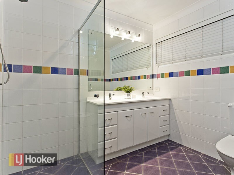 8 Cloghan Street, The Gap QLD 4061