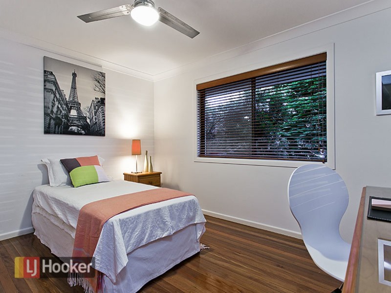 8 Cloghan Street, The Gap QLD 4061