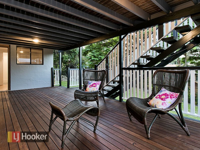 8 Cloghan Street, The Gap QLD 4061