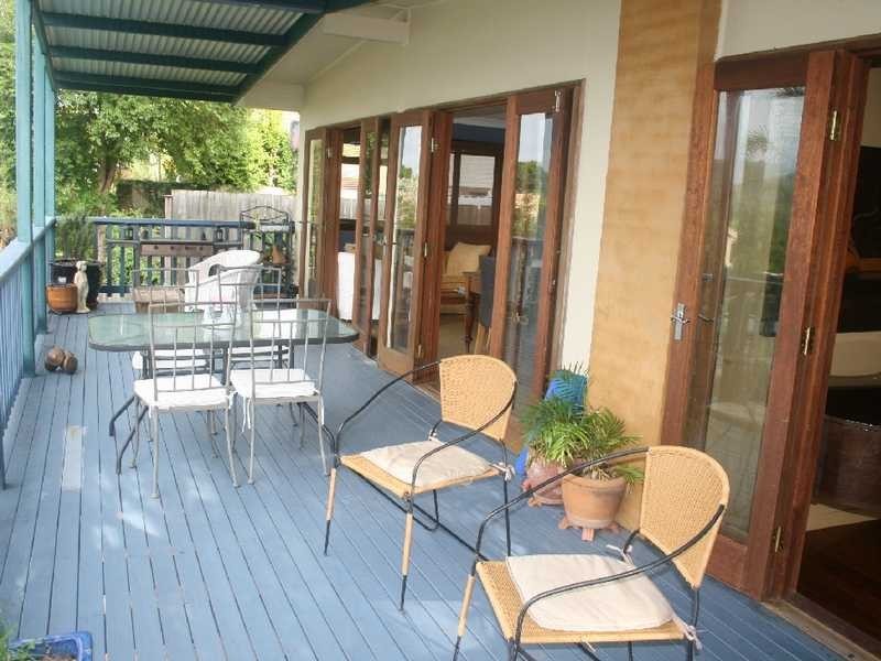 18 Glenbrae Street, The Gap QLD 4061