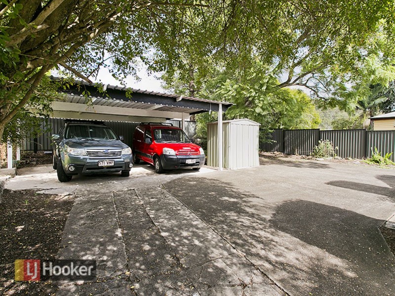 652 Waterworks Road, Ashgrove QLD 4060