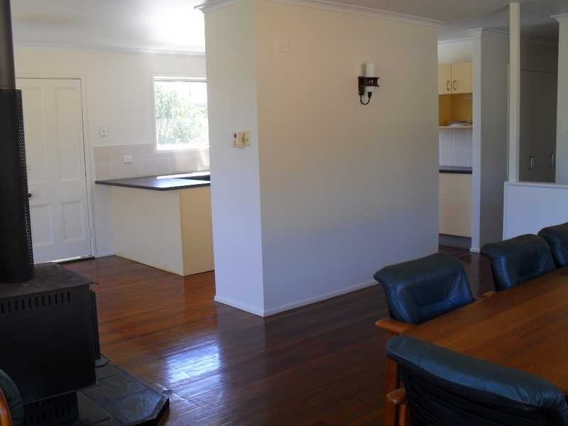 15 Progress Street, Camp Mountain QLD 4520