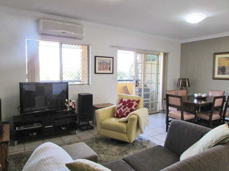 2/2 Woodland Street, Ashgrove QLD 4060