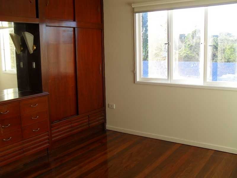 14 Woodland Street, Ashgrove QLD 4060