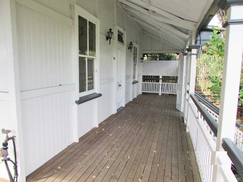 15 Craig Street, Red Hill QLD 4059