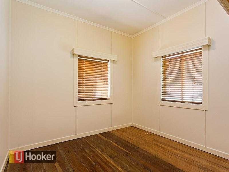 74 Ashgrove Avenue, Ashgrove QLD 4060