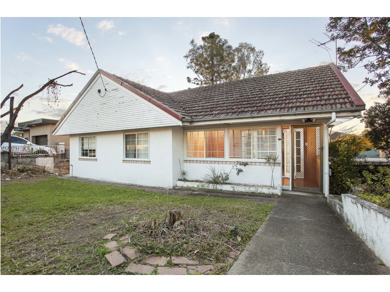 35 Simpsons Road, Bardon QLD 4065