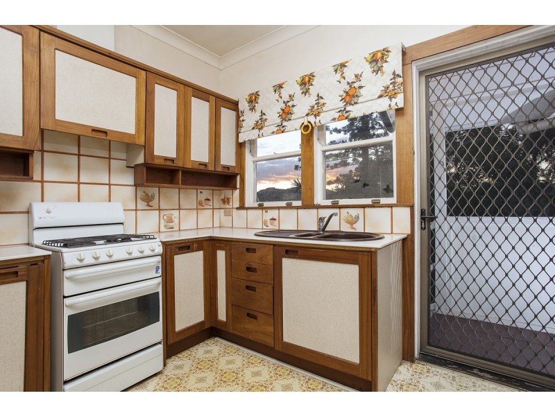 35 Simpsons Road, Bardon QLD 4065