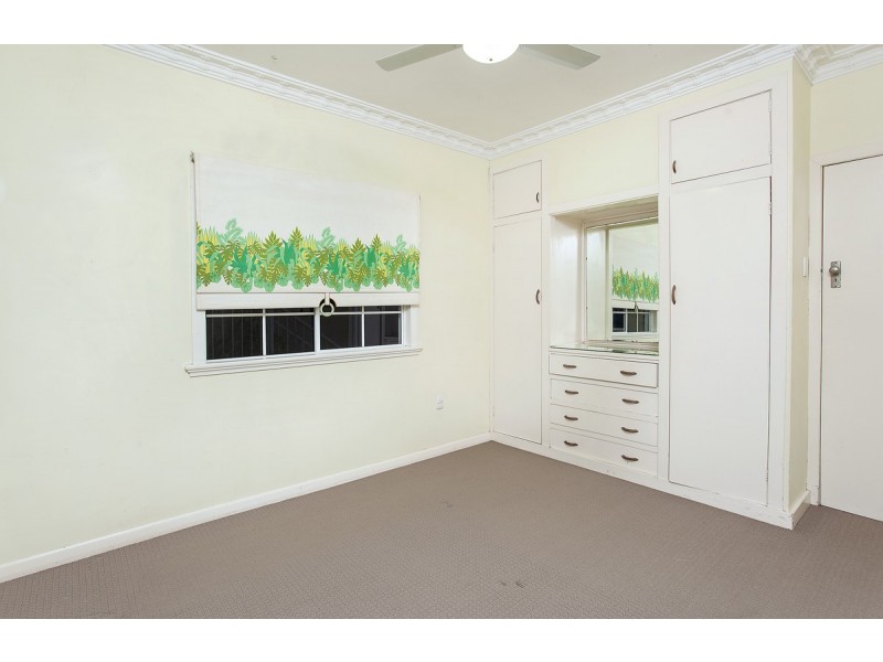 35 Simpsons Road, Bardon QLD 4065