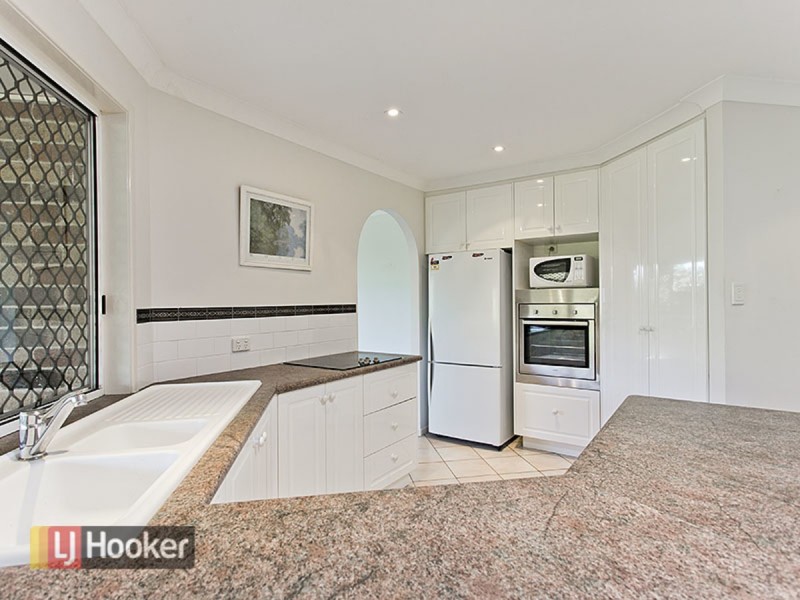 7 Phoenix Close, The Gap QLD 4061