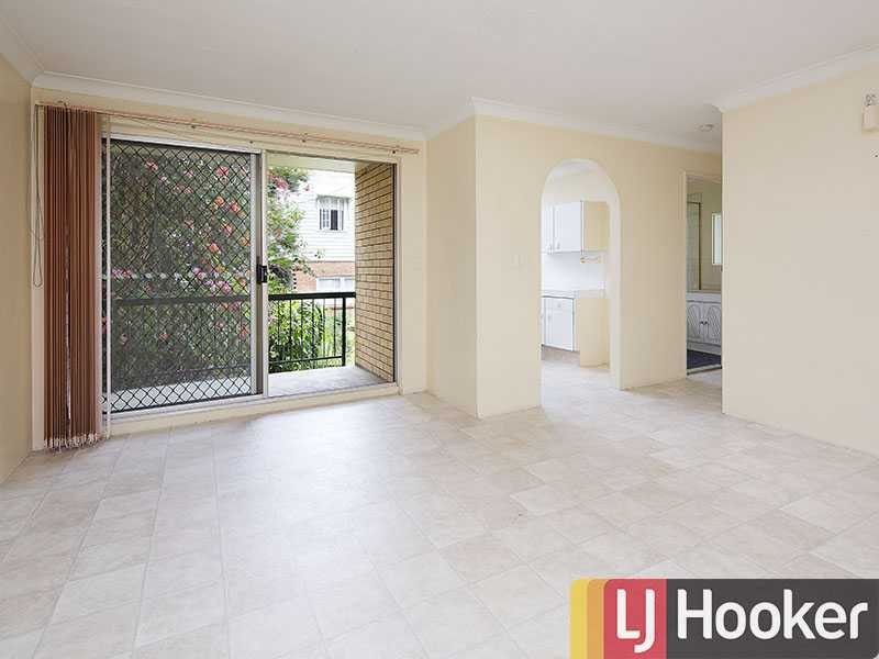 2/5 Gramere Ave, Ashgrove QLD 4060