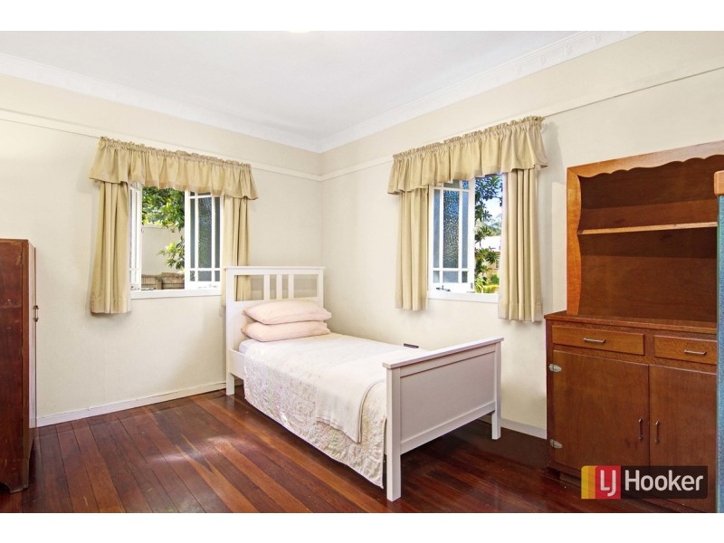 65 Royal Parade, Ashgrove QLD 4060