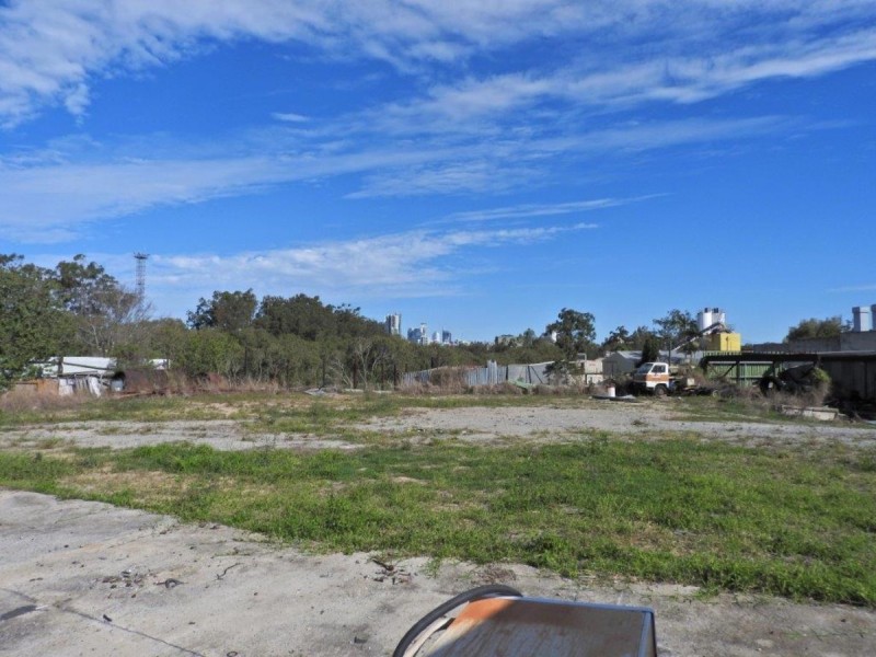 Cnr 109 Gr 37 McDonald Road, Windsor QLD 4030