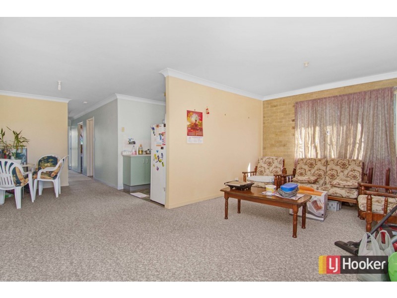 1 and 2/177 Esplanade South, Deception Bay QLD 4508