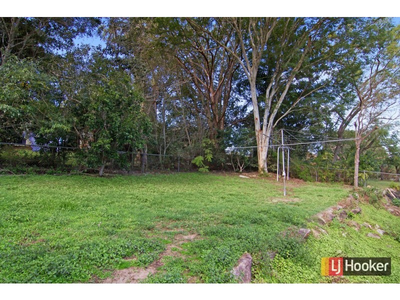 17 Harward Street, The Gap QLD 4061
