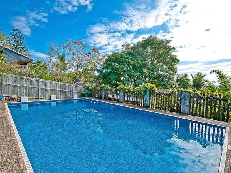 102 Chelford Street, Alderley QLD 4051