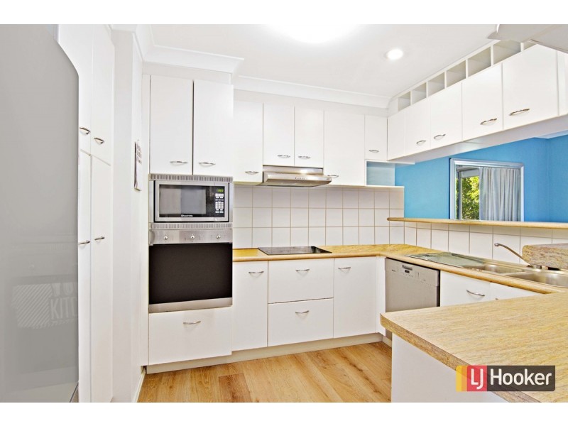 32/360 Simpsons Road, Bardon QLD 4065