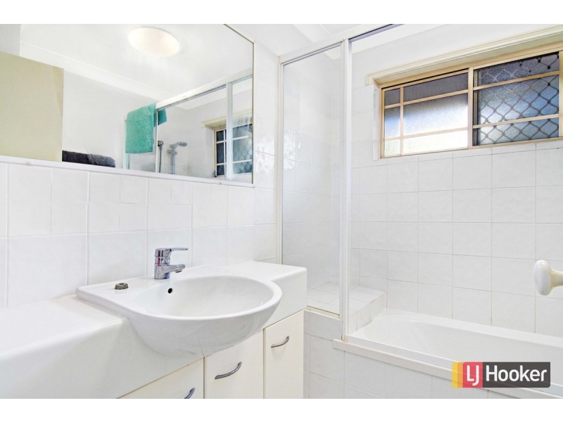 32/360 Simpsons Road, Bardon QLD 4065