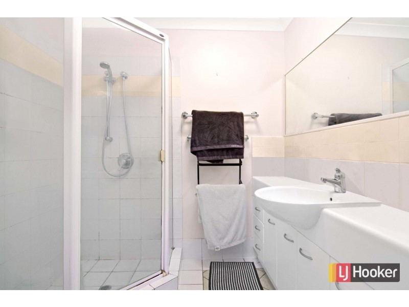 32/360 Simpsons Road, Bardon QLD 4065