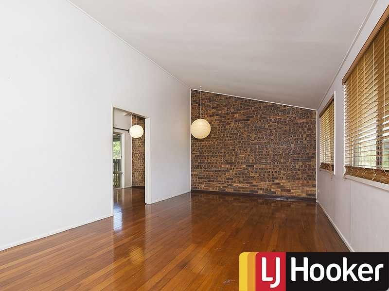 7 Glen Road, The Gap QLD 4061