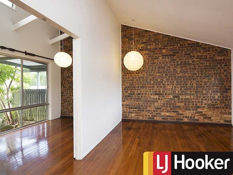 7 Glen Road, The Gap QLD 4061