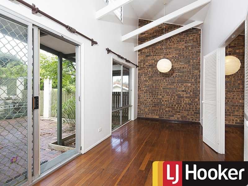 7 Glen Road, The Gap QLD 4061