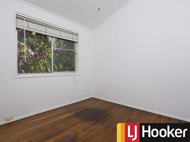 7 Glen Road, The Gap QLD 4061