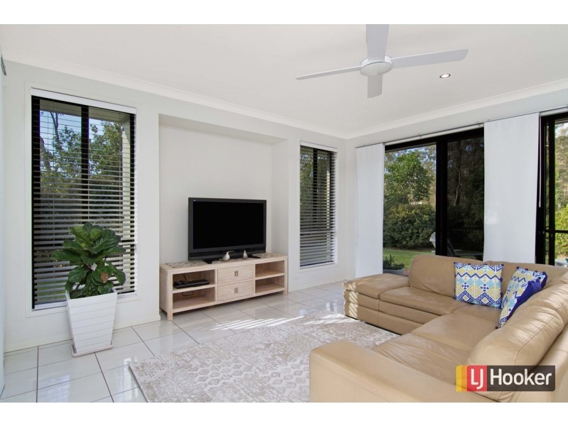 54 Blue Hills Drive, Bunya QLD 4055