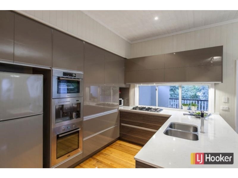 26 Devoy Street, Ashgrove QLD 4060